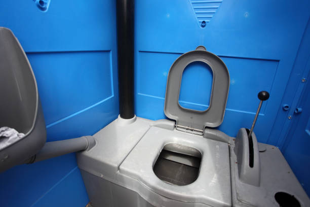 Best Portable restroom trailer rental  in Country Club Hls, IL