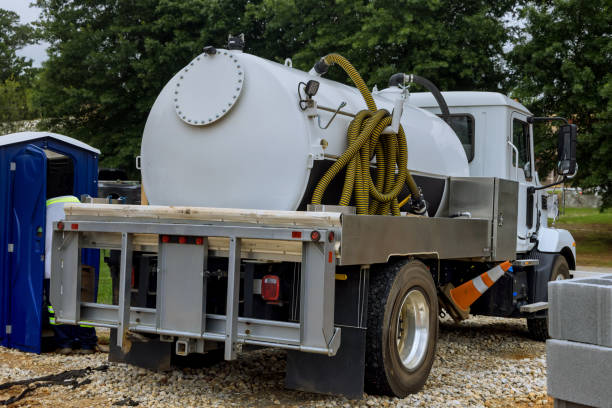 Best Portable restroom trailer rental  in Country Club Hls, IL